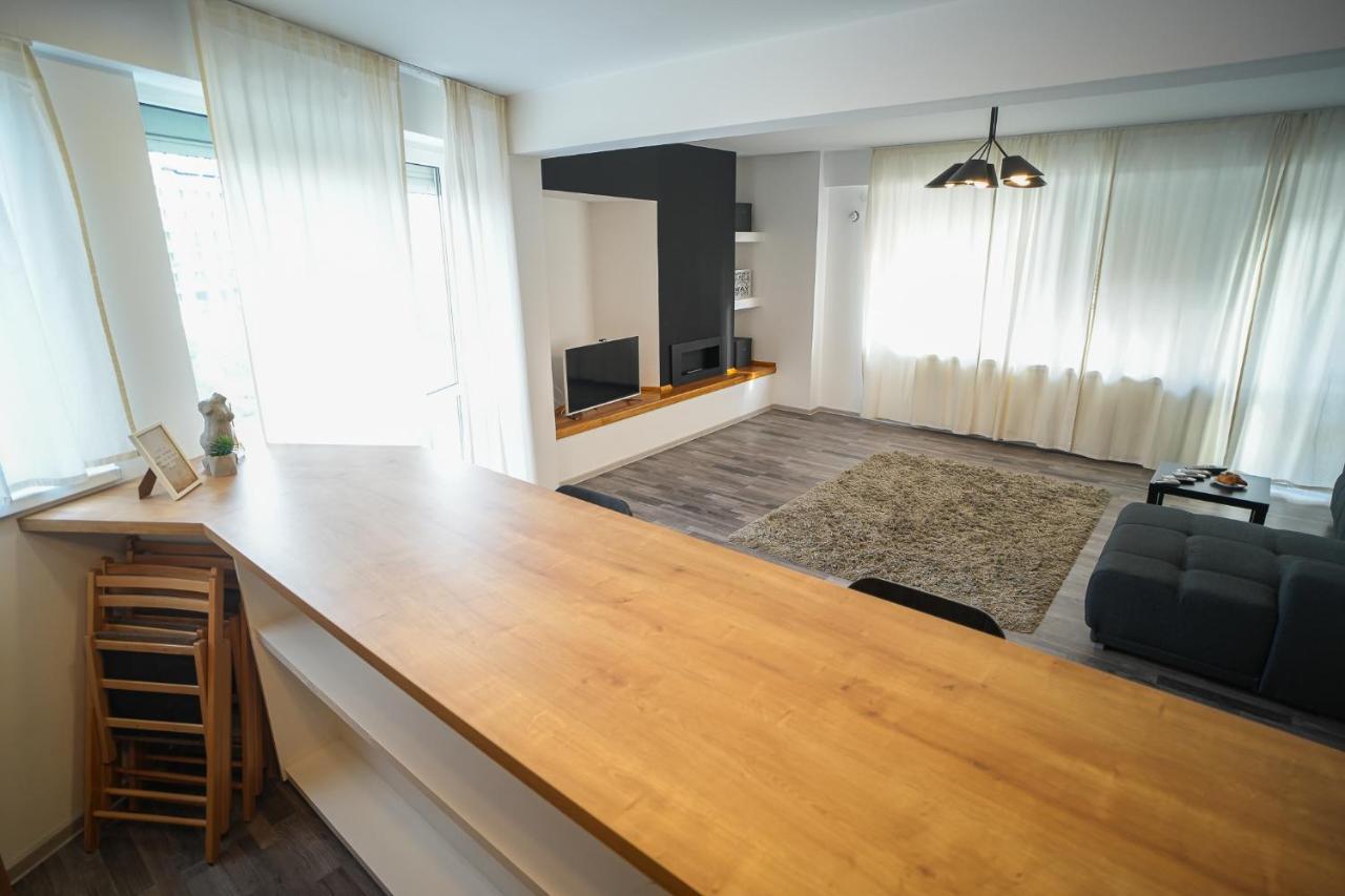 בוקרשט Penthouse With Huge Rooftop & Amazing City View מראה חיצוני תמונה
