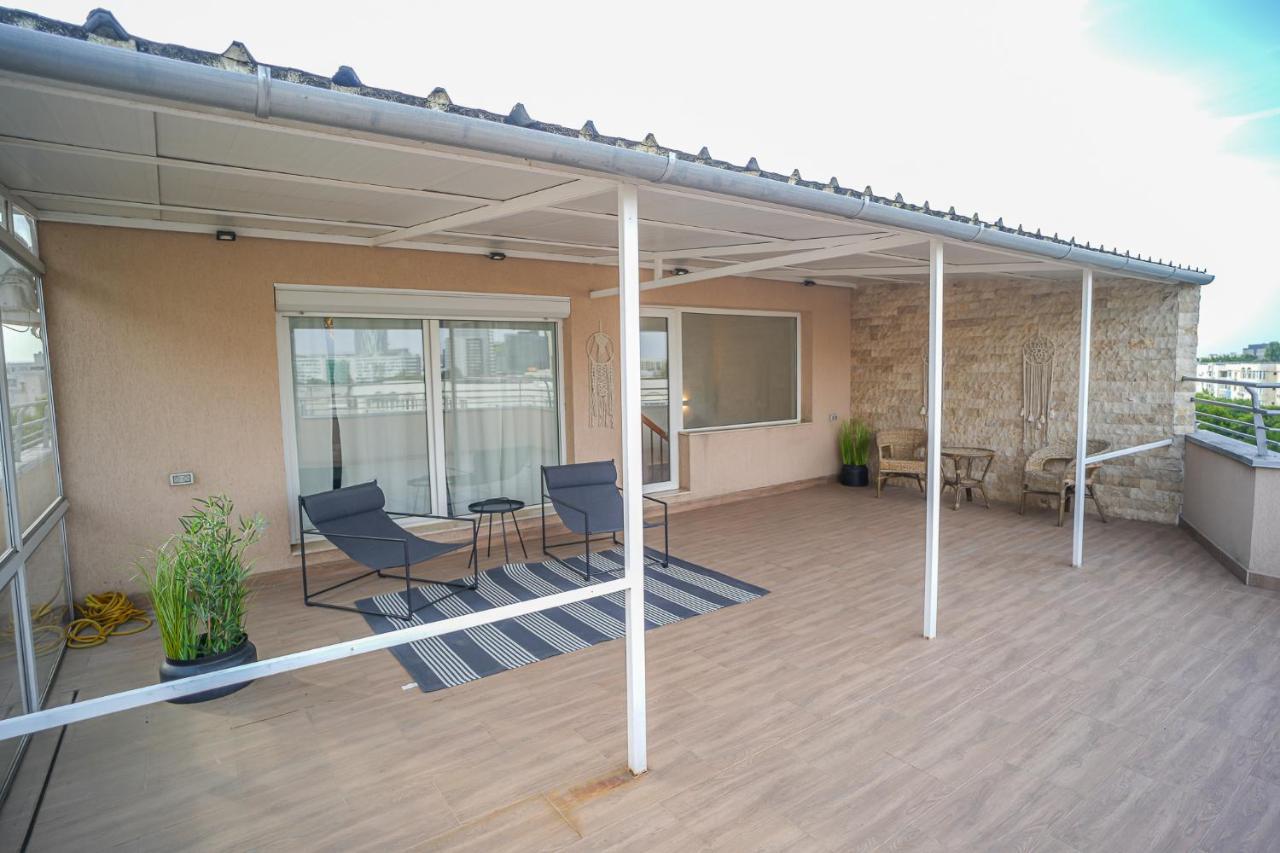 בוקרשט Penthouse With Huge Rooftop & Amazing City View מראה חיצוני תמונה